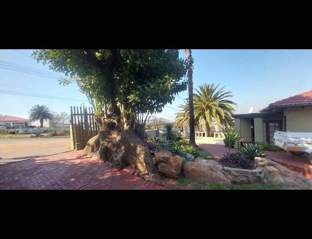 4 BEDROOM HOUSE FOR SALE IN PRIMROSE